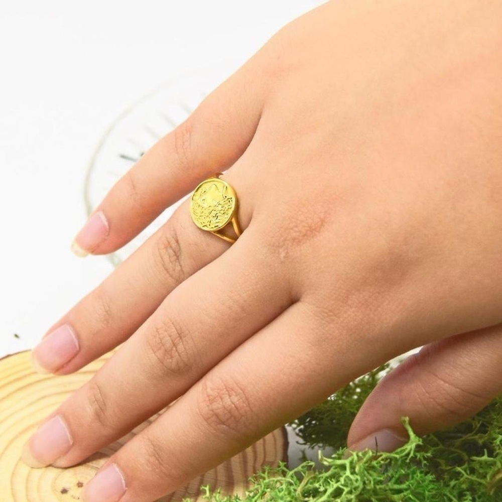 Gold Coin Ring - Picture 4 of 4